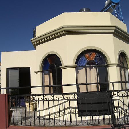 Una Noche Mas B & B Montevideo Exterior photo